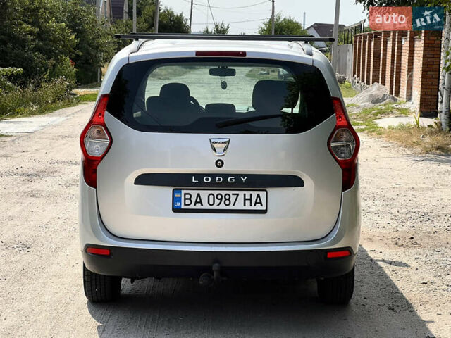 Серый Дачия Лоджи, объемом двигателя 1.6 л и пробегом 169 тыс. км за 7800 $, фото 2 на Automoto.ua