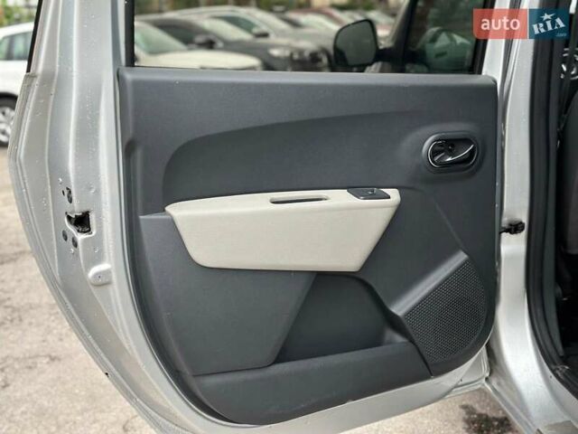 Сірий Дачія Лоджі, об'ємом двигуна 1.5 л та пробігом 305 тис. км за 6430 $, фото 20 на Automoto.ua