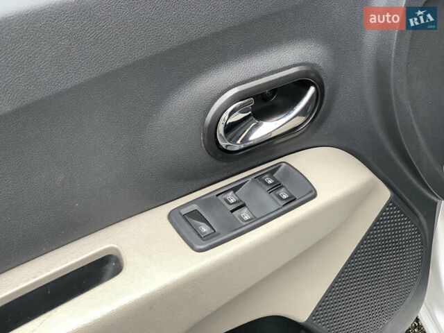 Сірий Дачія Лоджі, об'ємом двигуна 1.46 л та пробігом 305 тис. км за 6400 $, фото 9 на Automoto.ua