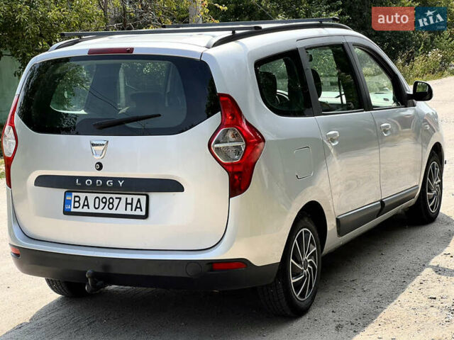 Серый Дачия Лоджи, объемом двигателя 1.6 л и пробегом 169 тыс. км за 7800 $, фото 36 на Automoto.ua
