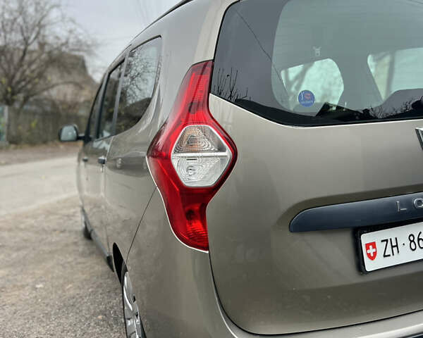 Сірий Дачія Лоджі, об'ємом двигуна 1.6 л та пробігом 167 тис. км за 7450 $, фото 7 на Automoto.ua