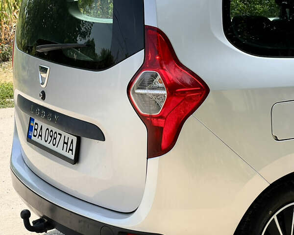 Серый Дачия Лоджи, объемом двигателя 1.6 л и пробегом 169 тыс. км за 7800 $, фото 3 на Automoto.ua