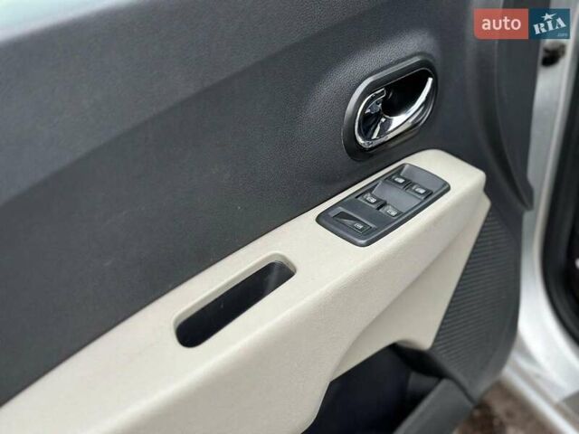 Сірий Дачія Лоджі, об'ємом двигуна 1.5 л та пробігом 305 тис. км за 6430 $, фото 17 на Automoto.ua