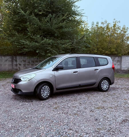 Серый Дачия Лоджи, объемом двигателя 1.6 л и пробегом 167 тыс. км за 7500 $, фото 13 на Automoto.ua