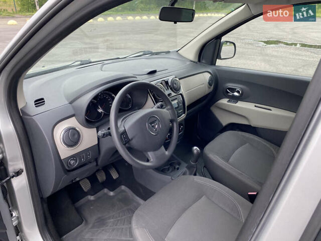 Серый Дачия Лоджи, объемом двигателя 1.2 л и пробегом 231 тыс. км за 6750 $, фото 27 на Automoto.ua