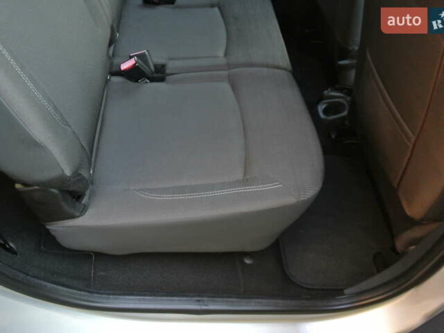 Серый Дачия Лоджи, объемом двигателя 1.5 л и пробегом 238 тыс. км за 8800 $, фото 15 на Automoto.ua