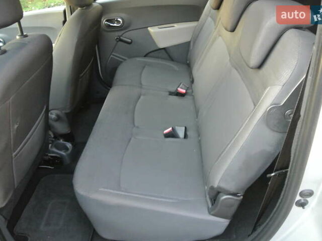 Серый Дачия Лоджи, объемом двигателя 1.5 л и пробегом 238 тыс. км за 8800 $, фото 11 на Automoto.ua