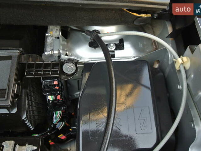 Серый Дачия Лоджи, объемом двигателя 1.5 л и пробегом 238 тыс. км за 8800 $, фото 34 на Automoto.ua