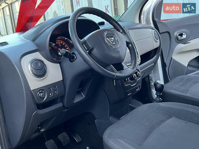 Серый Дачия Лоджи, объемом двигателя 1.5 л и пробегом 182 тыс. км за 7950 $, фото 56 на Automoto.ua