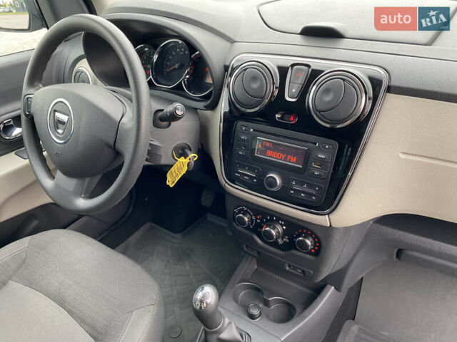 Серый Дачия Лоджи, объемом двигателя 1.2 л и пробегом 231 тыс. км за 6750 $, фото 42 на Automoto.ua