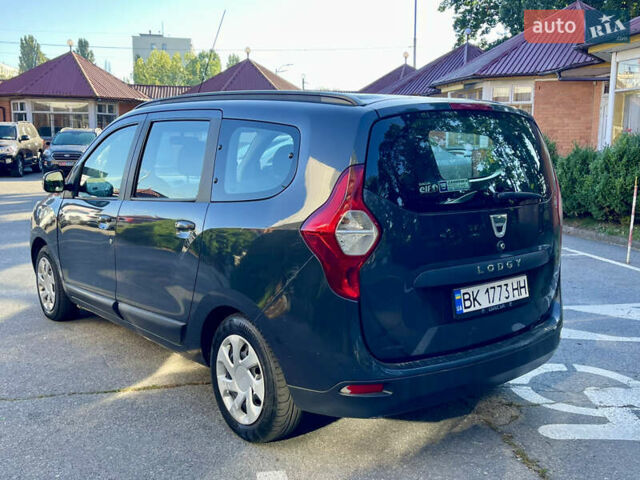 Серый Дачия Лоджи, объемом двигателя 1.6 л и пробегом 219 тыс. км за 7300 $, фото 6 на Automoto.ua