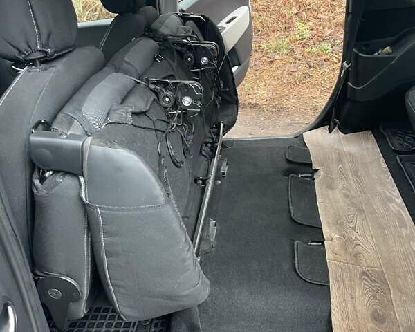 Серый Дачия Лоджи, объемом двигателя 1.2 л и пробегом 144 тыс. км за 6600 $, фото 15 на Automoto.ua