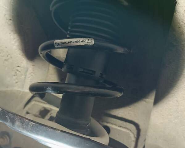 Серый Дачия Лоджи, объемом двигателя 1.6 л и пробегом 240 тыс. км за 6500 $, фото 10 на Automoto.ua