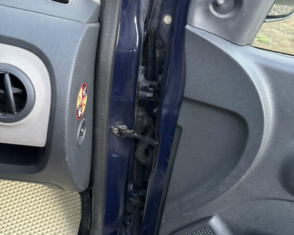 Дачия Лоджи 2012 в Ивано-Франковске на Automoto.ua Синий Дачия Лоджи, объемом двигателя 1.6 л и пробегом 158 тыс. км за 8800 $, фото 9 на Automoto.ua