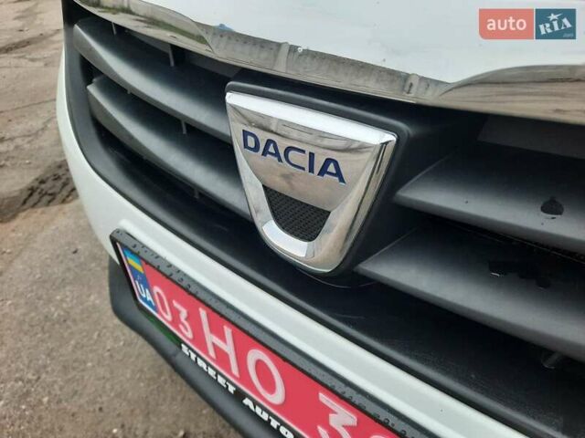 Синий Дачия Лоджи, объемом двигателя 1.6 л и пробегом 214 тыс. км за 7300 $, фото 24 на Automoto.ua