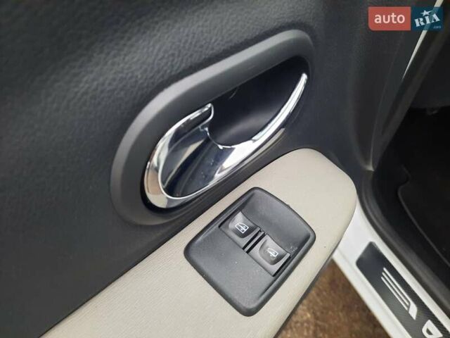 Синий Дачия Лоджи, объемом двигателя 1.6 л и пробегом 214 тыс. км за 7300 $, фото 33 на Automoto.ua