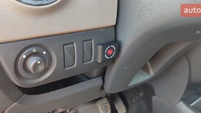 Синий Дачия Лоджи, объемом двигателя 1.6 л и пробегом 237 тыс. км за 6100 $, фото 15 на Automoto.ua