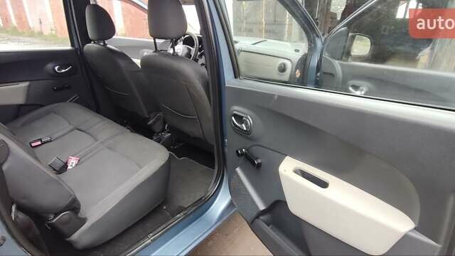 Дачия Лоджи 2013 в Луцке на Automoto.ua Синий Дачия Лоджи, объемом двигателя 1.6 л и пробегом 237 тыс. км за 6100 $, фото 33 на Automoto.ua