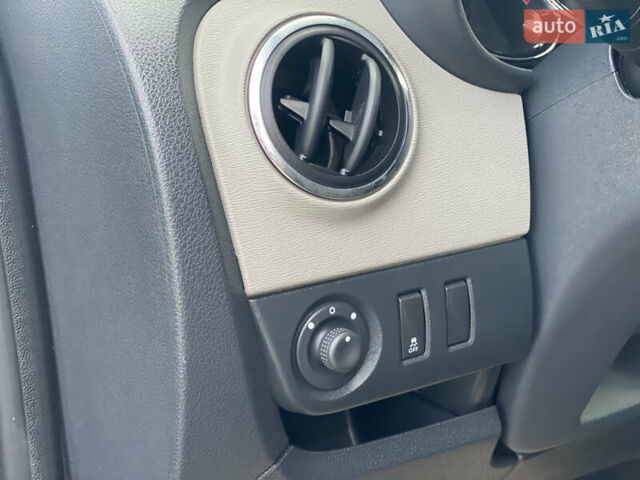 Синий Дачия Лоджи, объемом двигателя 1.6 л и пробегом 185 тыс. км за 8350 $, фото 24 на Automoto.ua