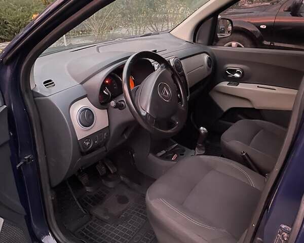 Синий Дачия Лоджи, объемом двигателя 1.6 л и пробегом 207 тыс. км за 5800 $, фото 6 на Automoto.ua