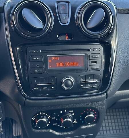 Дачия Лоджи 2017 в Бершаде на Automoto.ua Синий Дачия Лоджи, объемом двигателя 0 л и пробегом 227 тыс. км за 9650 $, фото 16 на Automoto.ua