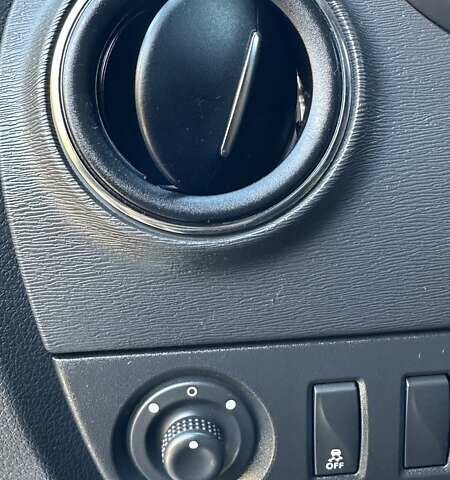 Дачия Лоджи 2017 в Бершаде на Automoto.ua Синий Дачия Лоджи, объемом двигателя 0 л и пробегом 227 тыс. км за 9650 $, фото 20 на Automoto.ua