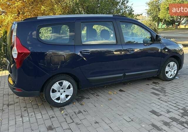 Дачия Лоджи 2017 в Бершаде на Automoto.ua Синий Дачия Лоджи, объемом двигателя 0 л и пробегом 227 тыс. км за 9650 $, фото 2 на Automoto.ua