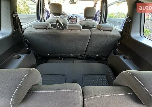 Дачия Лоджи 2017 в Бершаде на Automoto.ua Синий Дачия Лоджи, объемом двигателя 0 л и пробегом 227 тыс. км за 9650 $, фото 42 на Automoto.ua