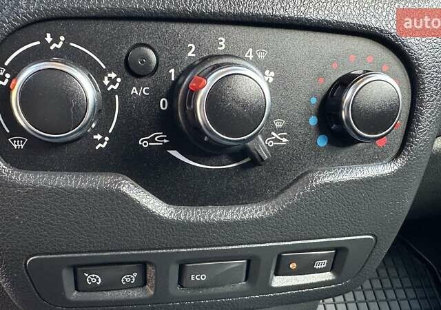 Дачия Лоджи 2017 в Бершаде на Automoto.ua Синий Дачия Лоджи, объемом двигателя 0 л и пробегом 227 тыс. км за 9650 $, фото 22 на Automoto.ua