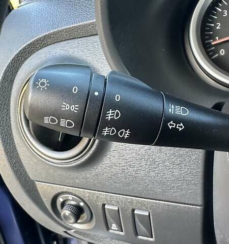 Дачия Лоджи 2017 в Бершаде на Automoto.ua Синий Дачия Лоджи, объемом двигателя 0 л и пробегом 227 тыс. км за 9650 $, фото 24 на Automoto.ua