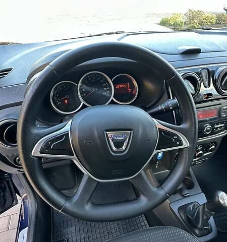 Дачия Лоджи 2017 в Бершаде на Automoto.ua Синий Дачия Лоджи, объемом двигателя 0 л и пробегом 227 тыс. км за 9650 $, фото 15 на Automoto.ua