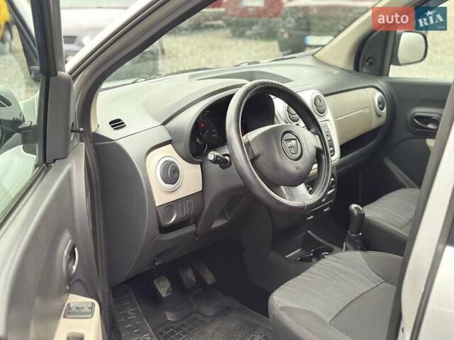 Дачия Лоджи 2013 в Харькове на Automoto.ua Зеленый Дачия Лоджи, объемом двигателя 1.2 л и пробегом 191 тыс. км за 5700 $, фото 5 на Automoto.ua
