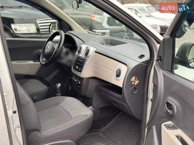 Дачия Лоджи 2013 в Харькове на Automoto.ua Зеленый Дачия Лоджи, объемом двигателя 1.2 л и пробегом 191 тыс. км за 5700 $, фото 8 на Automoto.ua