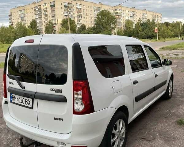 Белый Дачия Логан МСВ, объемом двигателя 1.6 л и пробегом 140 тыс. км за 5650 $, фото 2 на Automoto.ua