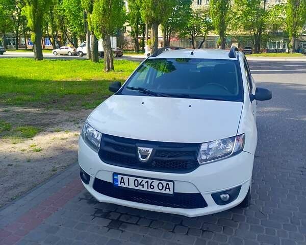 Белый Дачия Логан МСВ, объемом двигателя 1.2 л и пробегом 222 тыс. км за 6200 $, фото 2 на Automoto.ua
