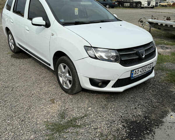 Білий Дачія Логан МСВ, об'ємом двигуна 1.5 л та пробігом 380 тис. км за 6000 $, фото 2 на Automoto.ua