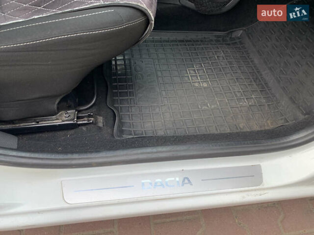 Белый Дачия Логан МСВ, объемом двигателя 1.5 л и пробегом 325 тыс. км за 6800 $, фото 18 на Automoto.ua