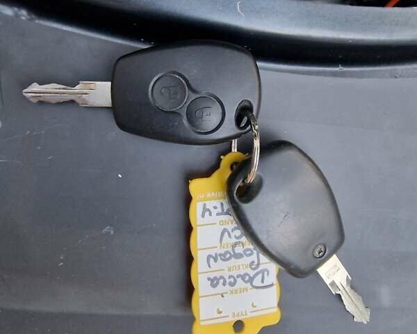 Черный Дачия Логан МСВ, объемом двигателя 1.6 л и пробегом 181 тыс. км за 6399 $, фото 146 на Automoto.ua