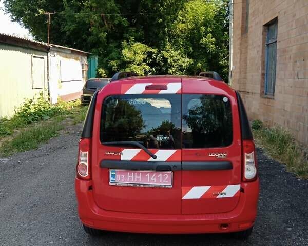 Красный Дачия Логан МСВ, объемом двигателя 1.4 л и пробегом 212 тыс. км за 5300 $, фото 4 на Automoto.ua