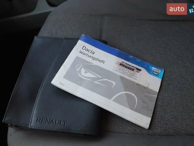 Червоний Дачія Логан МСВ, об'ємом двигуна 1.39 л та пробігом 260 тис. км за 5200 $, фото 21 на Automoto.ua