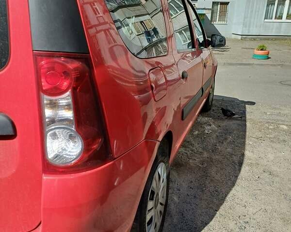 Червоний Дачія Логан МСВ, об'ємом двигуна 1.6 л та пробігом 250 тис. км за 5800 $, фото 8 на Automoto.ua