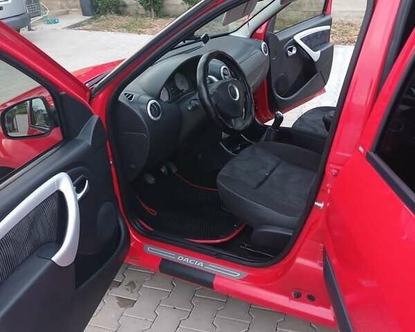 Червоний Дачія Логан МСВ, об'ємом двигуна 1.6 л та пробігом 375 тис. км за 4500 $, фото 7 на Automoto.ua