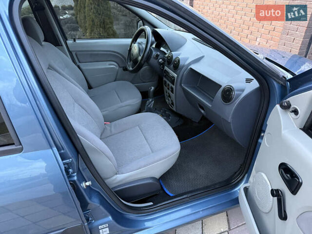 Дачия Логан МСВ, объемом двигателя 1.6 л и пробегом 160 тыс. км за 5850 $, фото 11 на Automoto.ua