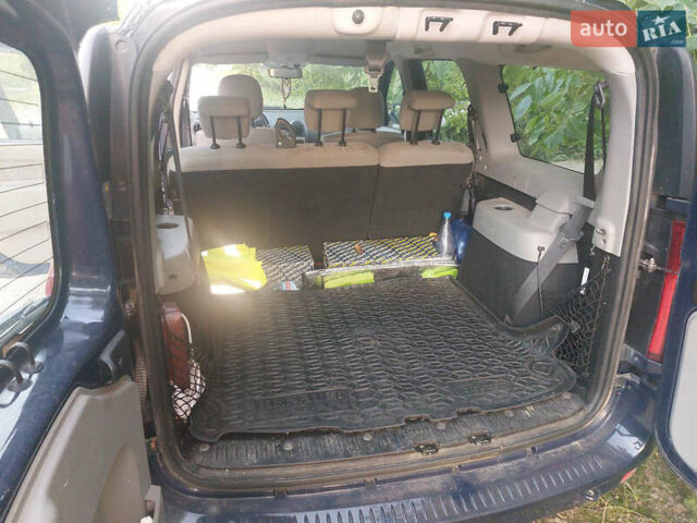 Дачія Логан МСВ, об'ємом двигуна 1.6 л та пробігом 150 тис. км за 5700 $, фото 26 на Automoto.ua