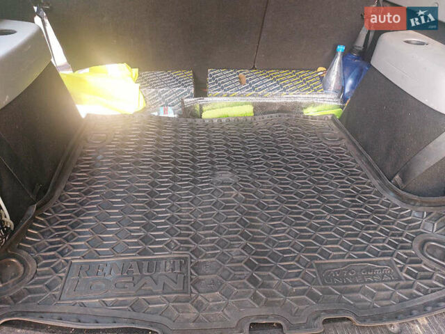 Дачія Логан МСВ, об'ємом двигуна 1.6 л та пробігом 150 тис. км за 5700 $, фото 20 на Automoto.ua