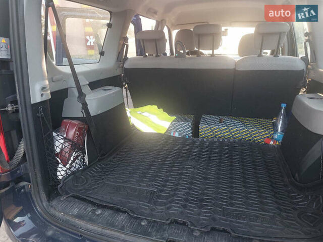 Дачія Логан МСВ, об'ємом двигуна 1.6 л та пробігом 150 тис. км за 5700 $, фото 19 на Automoto.ua