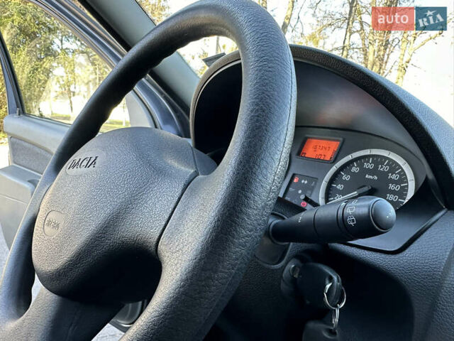Серый Дачия Логан МСВ, объемом двигателя 1.6 л и пробегом 167 тыс. км за 5200 $, фото 10 на Automoto.ua