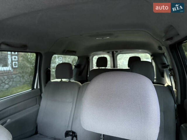 Серый Дачия Логан МСВ, объемом двигателя 1.6 л и пробегом 240 тыс. км за 3850 $, фото 20 на Automoto.ua