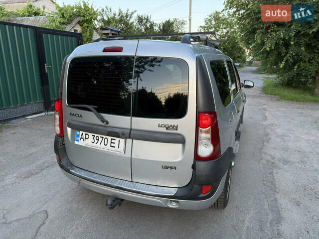 Серый Дачия Логан МСВ, объемом двигателя 1.6 л и пробегом 240 тыс. км за 3850 $, фото 8 на Automoto.ua