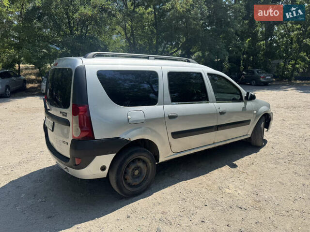Сірий Дачія Логан МСВ, об'ємом двигуна 1.6 л та пробігом 313 тис. км за 3850 $, фото 6 на Automoto.ua